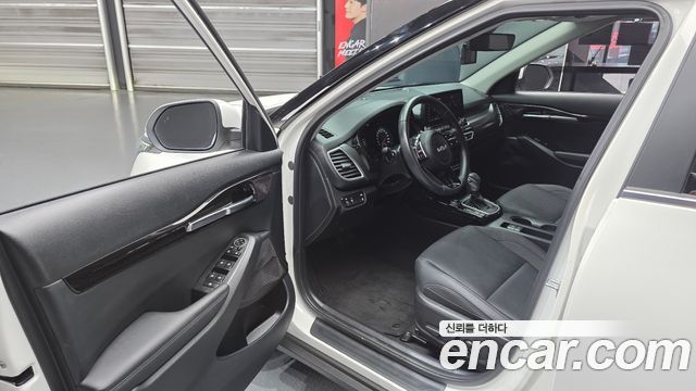 Kia Seltos 2023 — photo 11