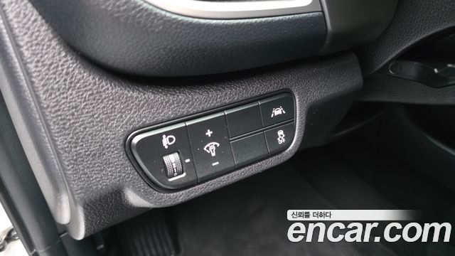 Kia Seltos 2023 — photo 17