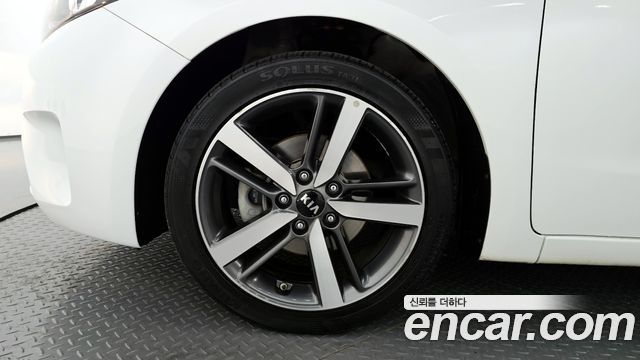 Kia K3 2017 — photo 5