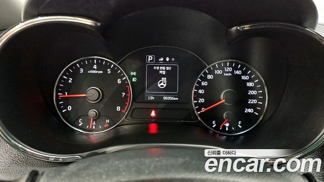 Kia K3 2017 — photo 8
