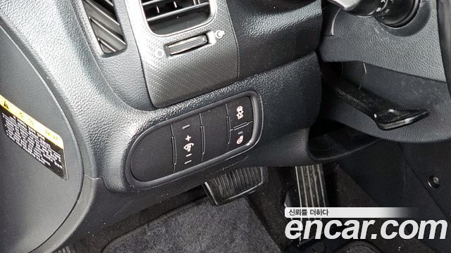 Kia K3 2017 — photo 14