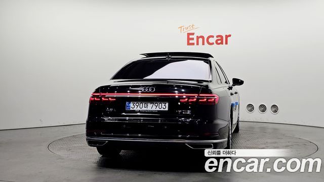 Audi A8 2021 — photo 4