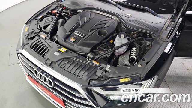 Audi A8 2021 — photo 6