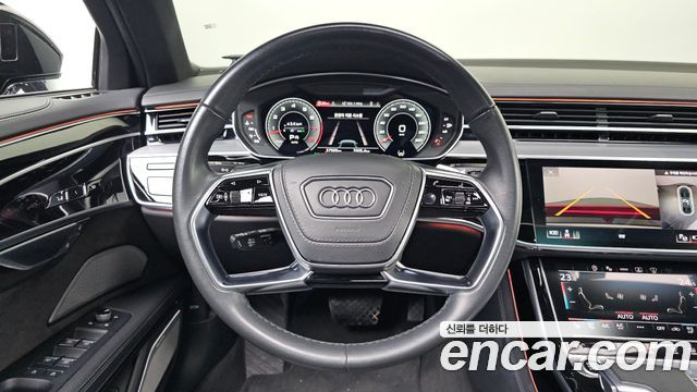 Audi A8 2021 — photo 13