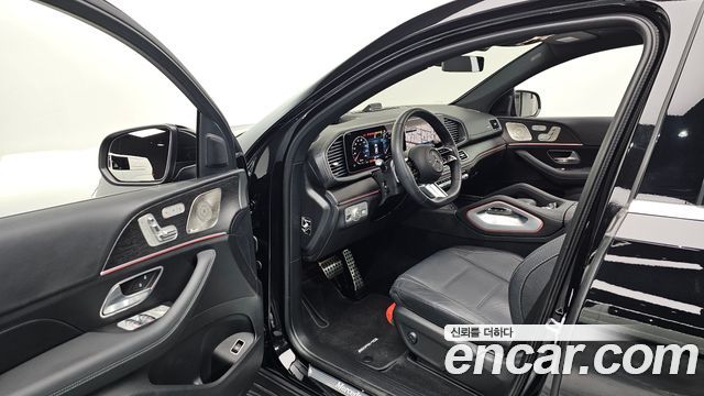 Mercedes-Benz GLE-Class 2025 — photo 11