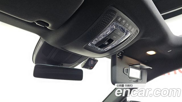 Mercedes-Benz GLE-Class 2025 — photo 14
