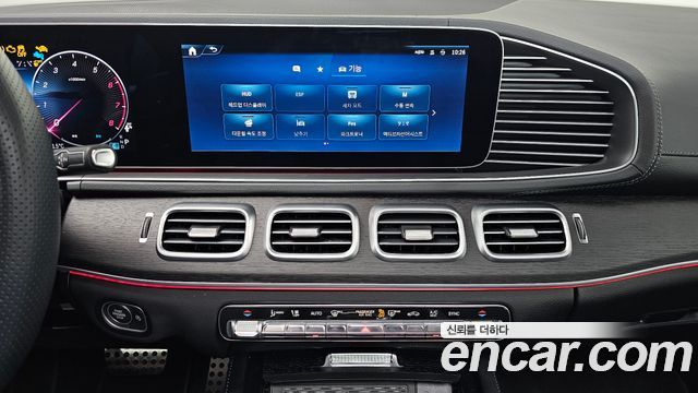 Mercedes-Benz GLE-Class 2025 — photo 18