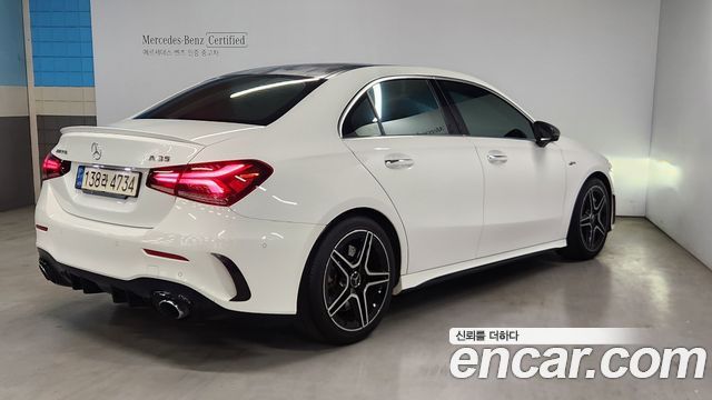 Mercedes-Benz A-Class 2021 — photo 2