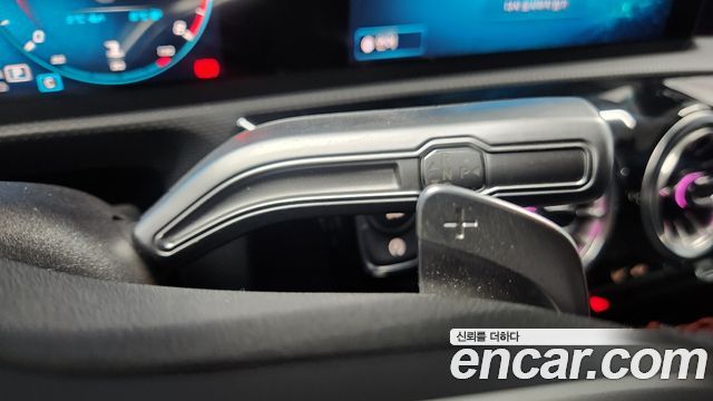 Mercedes-Benz A-Class 2021 — photo 9