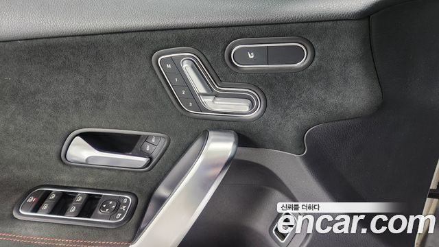 Mercedes-Benz A-Class 2021 — photo 14