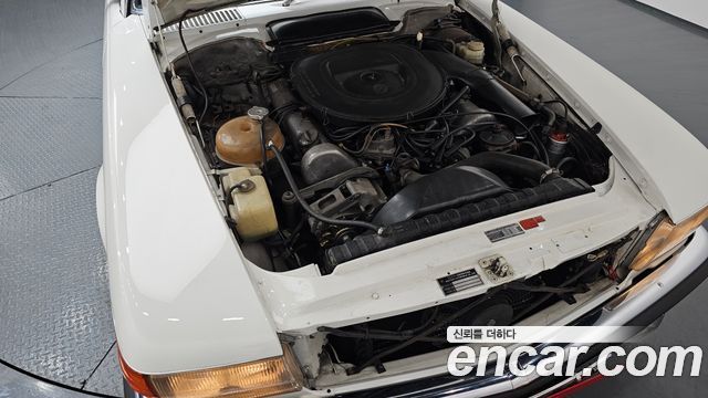 Mercedes-Benz SL-Class 1977 — photo 6