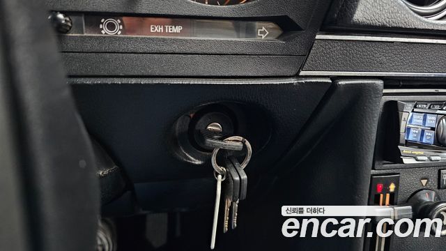 Mercedes-Benz SL-Class 1977 — photo 16