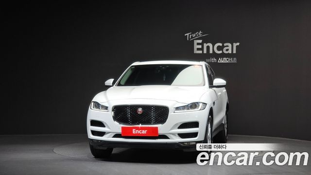 Jaguar F-PACE 2017 — photo 3