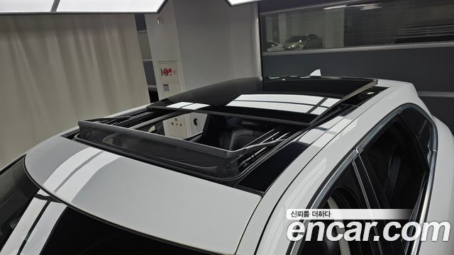 Jaguar F-PACE 2017 — photo 19