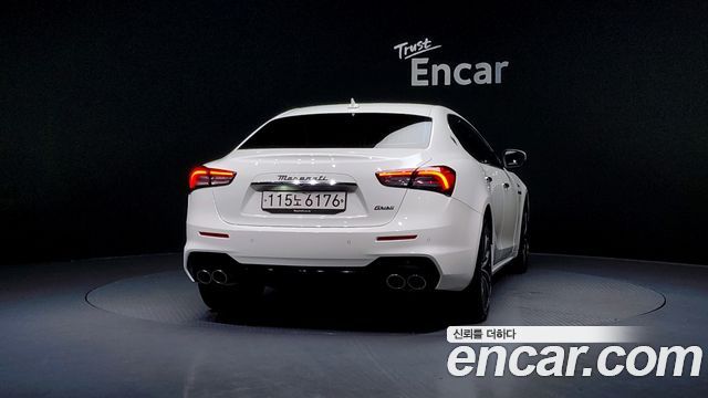 Maserati Ghibli 2022 — photo 4