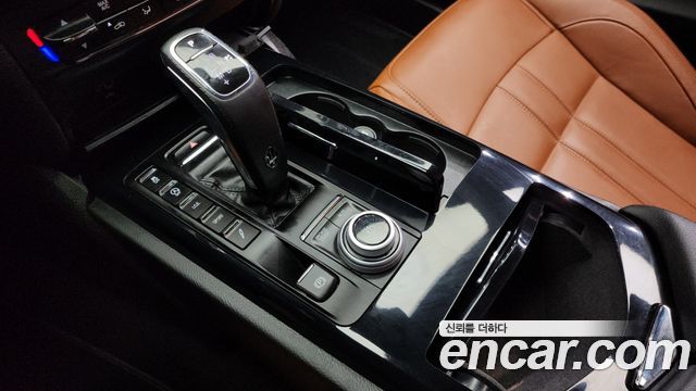 Maserati Ghibli 2022 — photo 9