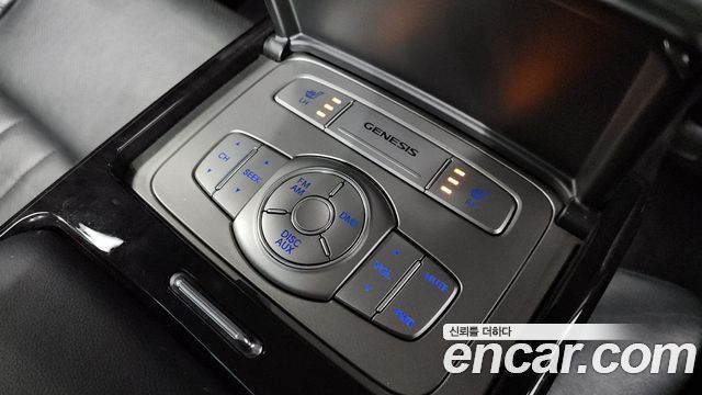 Hyundai Genesis 2014 — photo 19