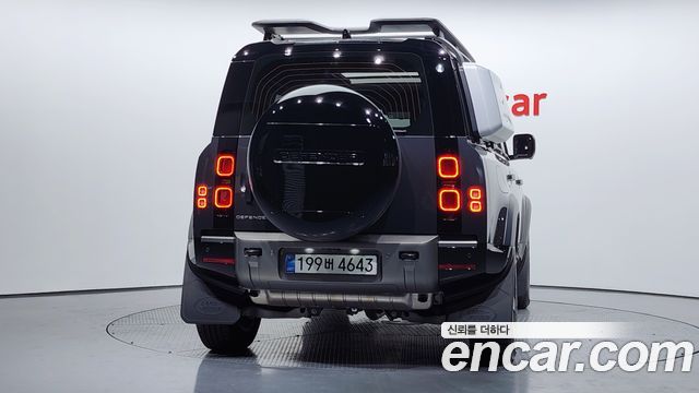 Land Rover Defender 2025 — photo 4