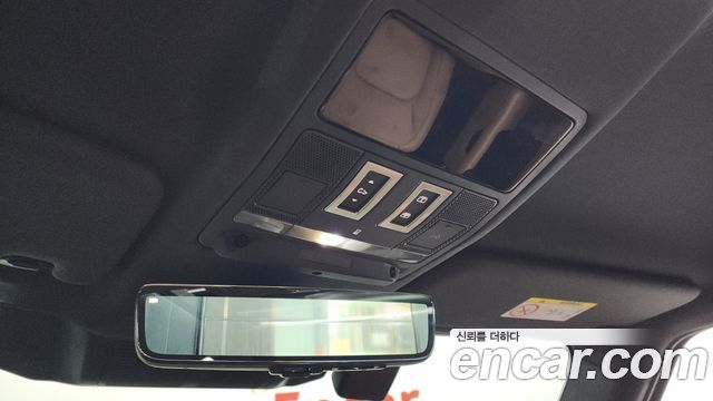 Land Rover Defender 2025 — photo 17