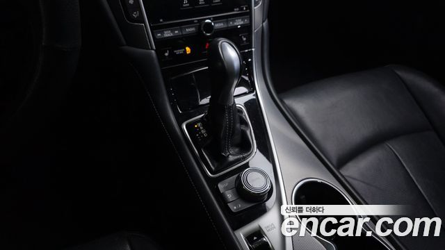 Infiniti Q50 2014 — photo 9