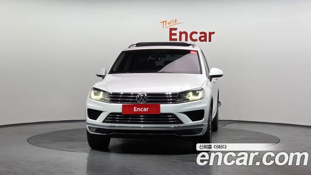 Volkswagen Touareg 2016 — photo 3