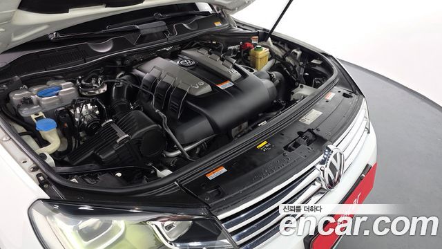 Volkswagen Touareg 2016 — photo 6