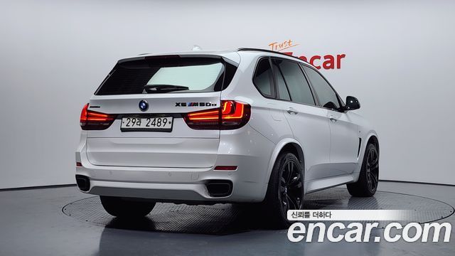 BMW X5 2017 — photo 2