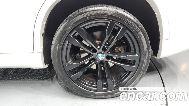 BMW X5 2017 — photo 5