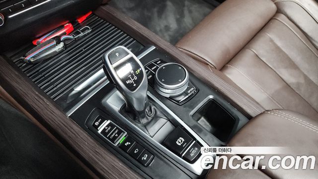 BMW X5 2017 — photo 9