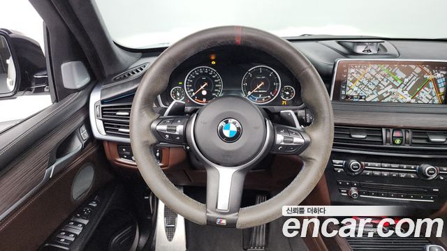 BMW X5 2017 — photo 13