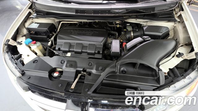 Honda Odyssey 2016 — photo 6