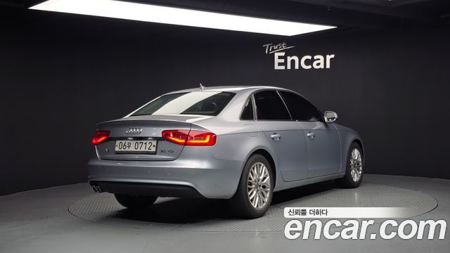 Audi A4 2016 — photo 2