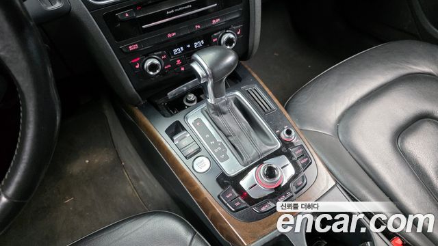 Audi A4 2016 — photo 9