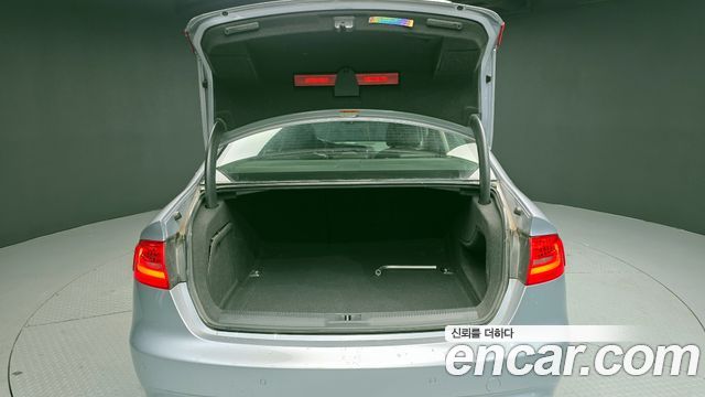 Audi A4 2016 — photo 20