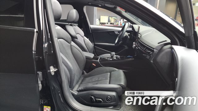 Audi A4 2022 — photo 11