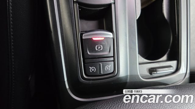 Renault Korea SM6 2017 — photo 17