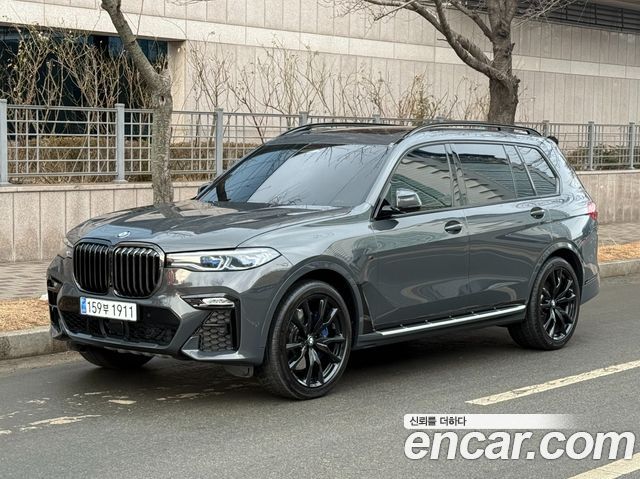BMW X7 2022 — photo 2