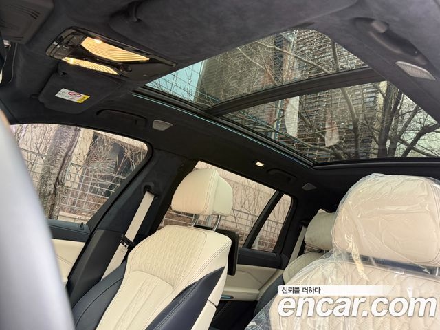 BMW X7 2022 — photo 11