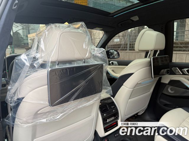 BMW X7 2022 — photo 19