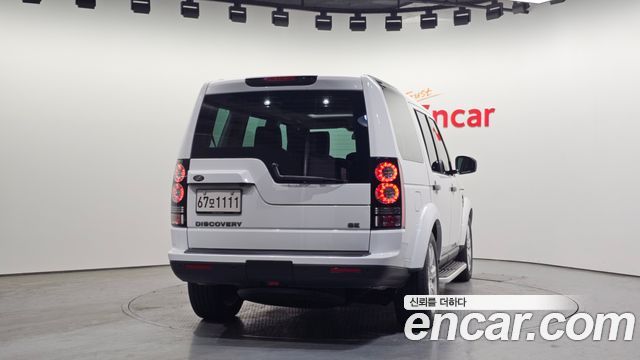 Land Rover Discovery 2016 — photo 4