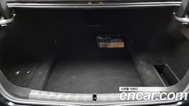 BMW 7-Series 2024 — photo 20