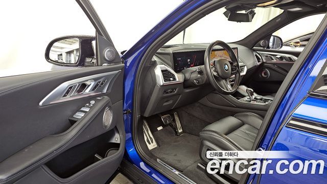 BMW XM 2023 — photo 10