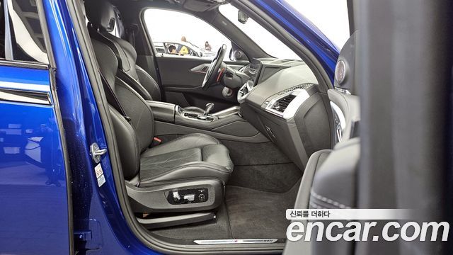 BMW XM 2023 — photo 11
