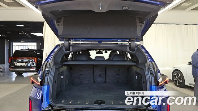 BMW XM 2023 — photo 20