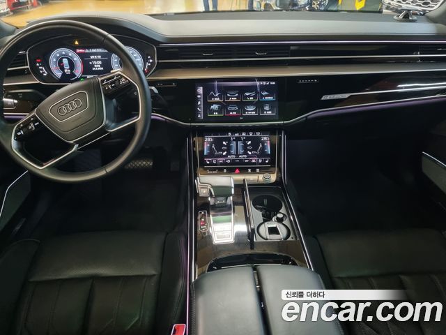Audi A8 2020 — photo 15