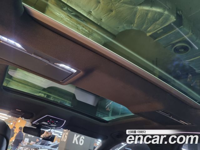 Audi A8 2020 — photo 16