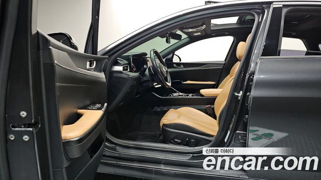 Kia K5 2021 — photo 10