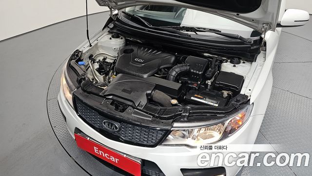 Kia Porte 2011 — photo 6