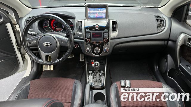 Kia Porte 2011 — photo 7