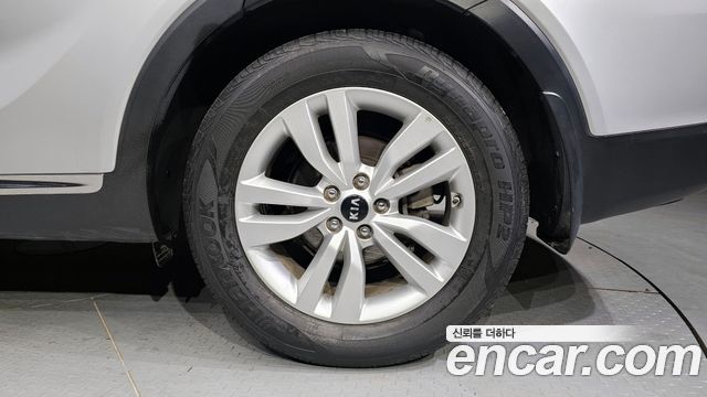 Kia Sorento 2016 — photo 5
